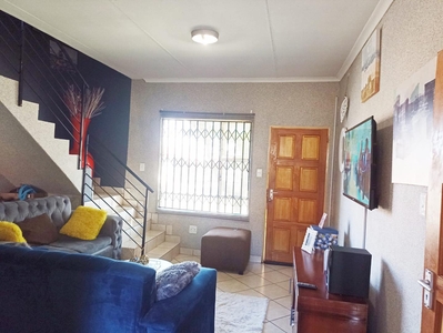 3 Bedroom House to rent in Dawn Park