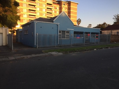 Commercial Property in Southernwood For Sale