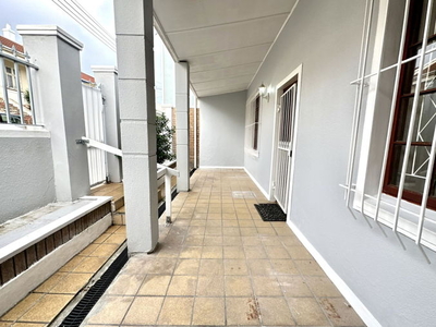 Quaint three bedroom in the heart of Green Point