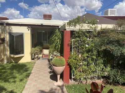 2 Bed Townhouse in Middelpos