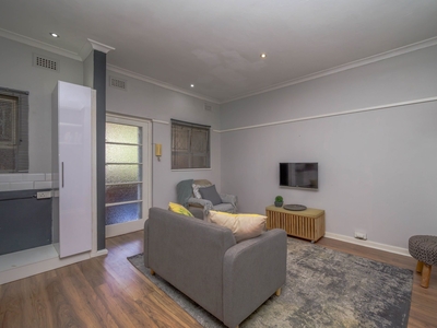 1 bedroom apartment to rent in Glenwood (Durban)