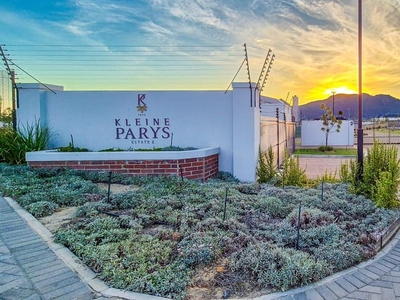 3 Bedroom duplex townhouse - freehold to rent in Kleine Parys 2, Paarl