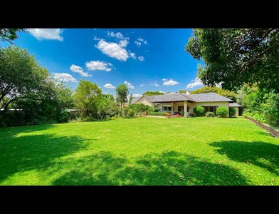 5 bed property to rent in bryanston
