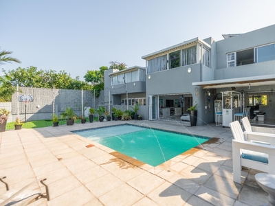 6 Bedroom House For Sale in Umhlanga Central