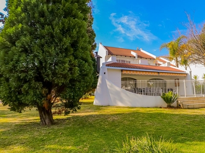 3 Bedroom Gated Estate For Sale in Vaal Marina