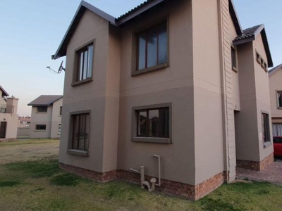 2 Bedroom duplex townhouse - sectional for sale in Secunda