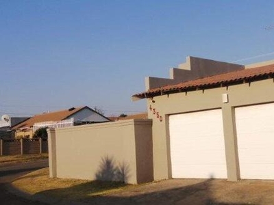 House For Rent In Lenasia South, Johannesburg