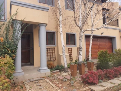 Townhouse For Rent In Secunda Central, Secunda