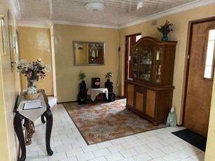 Spacious 4-Bedroom Home with Two Granny Flats in Northpine, Brackenfell