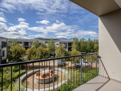 1 Bedroom Apartment Sold in Somerset Lakes