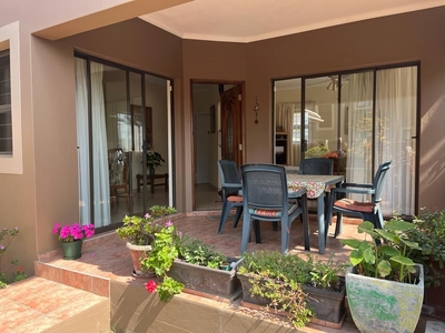 3 Bedroom Sectional Title For Sale in Scottburgh Central
