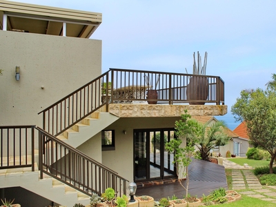 5 bedroom house to rent in Mossel Bay Golf Estate