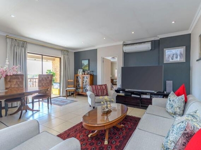 Apartment For Sale In Brentwood Park, Benoni