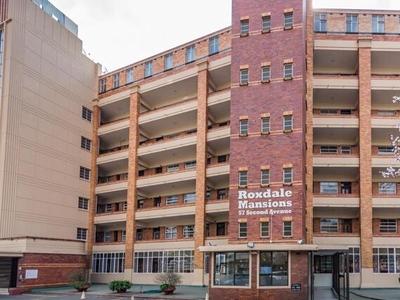 Apartment For Sale In Houghton Estate, Johannesburg