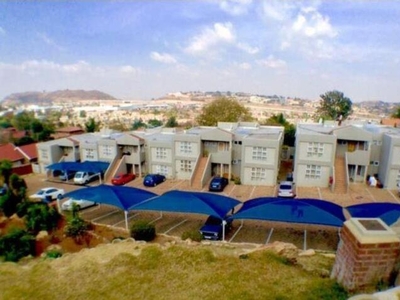 Apartment For Sale In Oakdene, Johannesburg