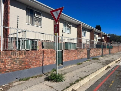 Apartment For Sale In Sidwell, Port Elizabeth