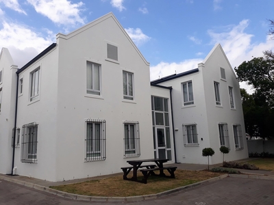 Bachelor apartment to rent in Stellenbosch Central