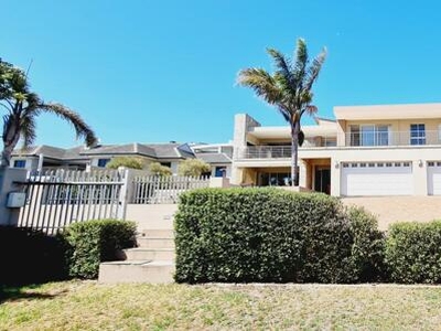 House For Sale In Baronetcy Estate, Parow