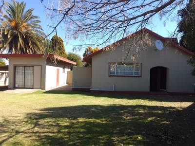 House For Sale In Barry Hertzog Park, Newcastle