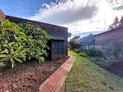 House For Sale In Schuinshoogte, Newcastle