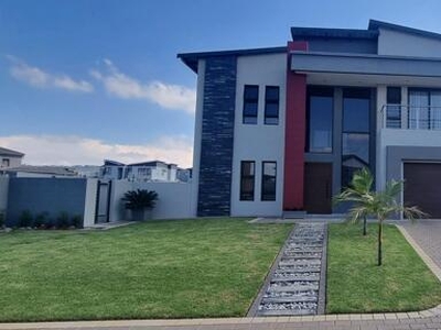 House For Sale In Six Fountains, Pretoria