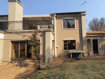 House For Sale In Sonneveld, Brakpan