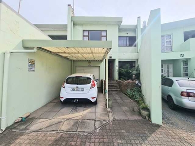 Townhouse For Sale In Quigney, East London