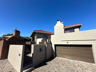 5 Bedroom House For Sale in Myburgh Park