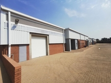 601m² Warehouse To Let in Clayville