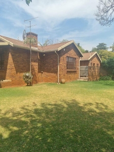 3 Bedroom House to Rent in Bedfordview