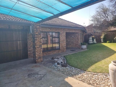 4 bedroom, Jan Kempdorp Northern Cape N/A