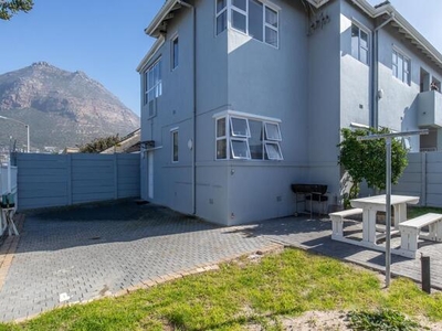 Apartment For Sale In Muizenberg, Cape Town