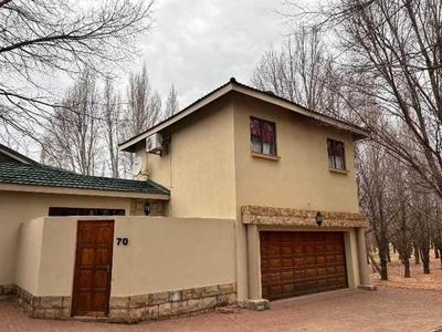House For Rent In Magersfontein Memorial Golf Estate, Kimberley