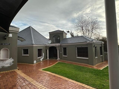 House For Rent In Mondeor, Johannesburg