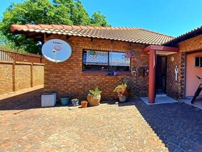 House For Sale In Dal Fouche, Springs