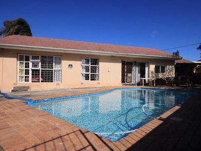 House For Sale In Greenfields, East London