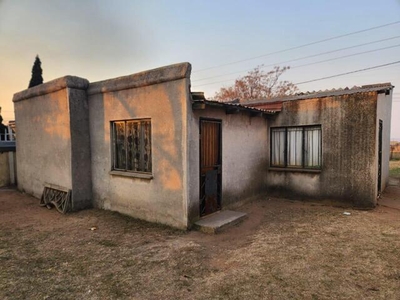 House For Sale In Kwaguqa, Witbank