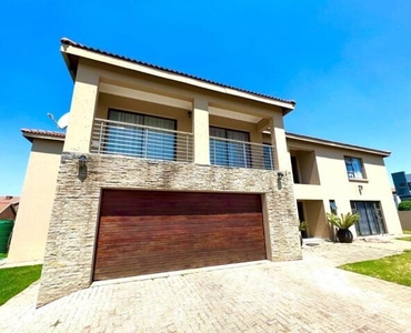 House For Sale In Reyno Ridge, Witbank