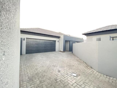 House For Sale In Suidheuwel, Secunda