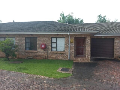 Townhouse For Rent In Fort England, Grahamstown