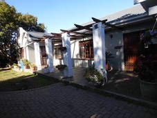 4 bed house in humansdorp