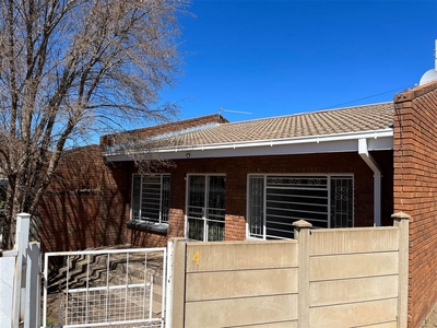 1 Bedroom Sectional Title For Sale in Aliwal North