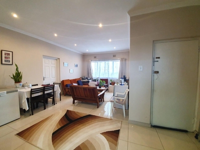 1.5 Bedroom Flat For Sale in Bluff