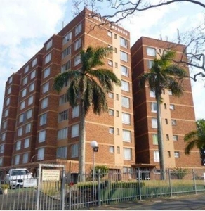 2 Bedroom Apartment For Sale in Malvern