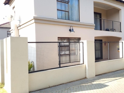 2 Bedroom Apartment For Sale in Melodie