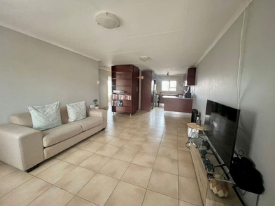2 Bedroom Apartment For Sale in Shellyvale