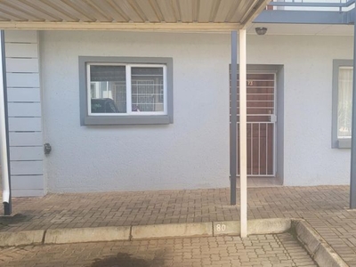2 Bedroom flat for sale in Annlin, Pretoria