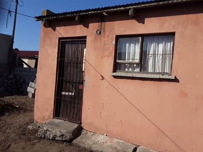 2 Bedroom House For Sale in Kwazakhele