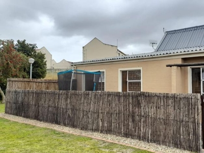 2 Bedroom house for sale in Table View, Blouberg