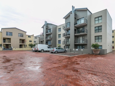 2 Bedroom Apartment For Sale in Tyger Waterfront